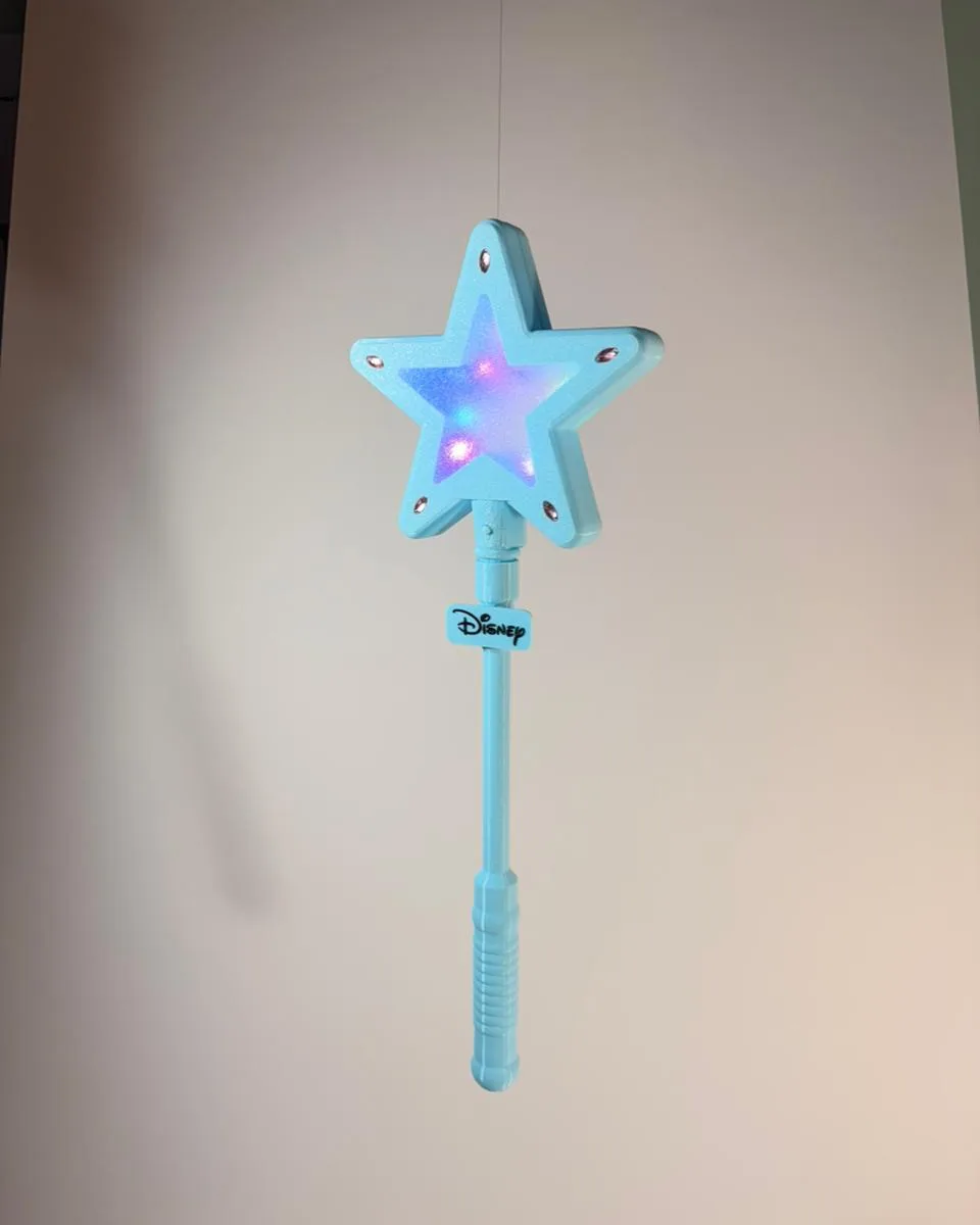 Varita Frozen con estrella y luz LED (foto 3)