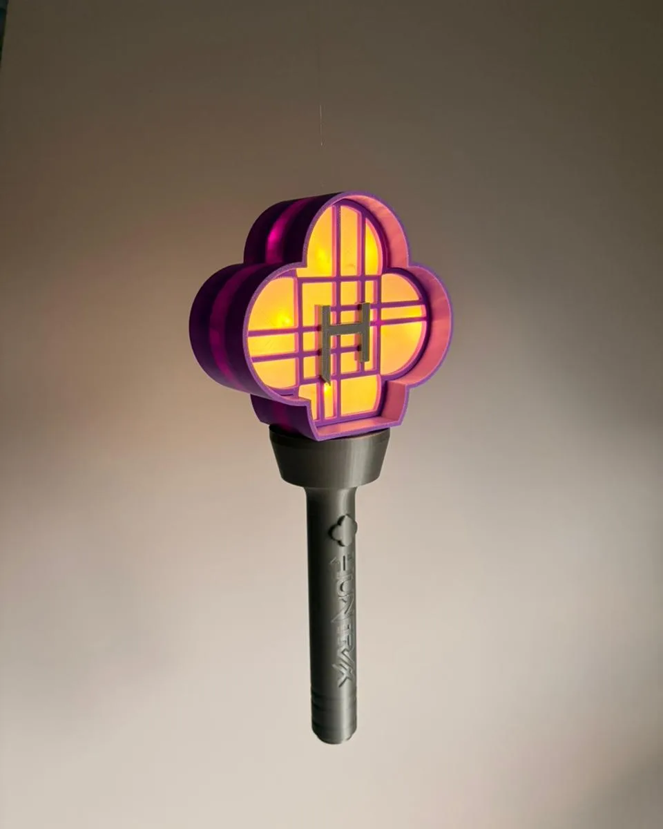 Lightstick Guerreras K-Pop encendida